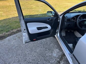 Škoda Octavia 1,8 Turbo RS 132 kW - 12