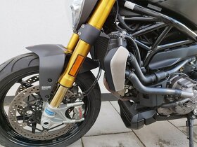 Ducati Monster 1200S 2020 - 12
