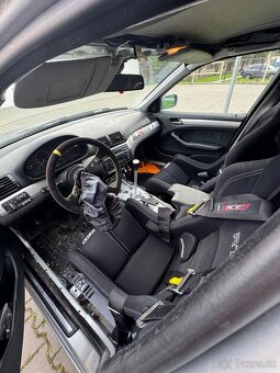 BMW e46 325I - 12