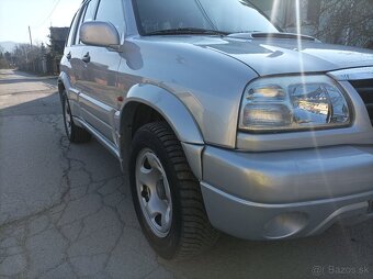 Suzuki Grand Vitara 2.0 td 4x4 - 12