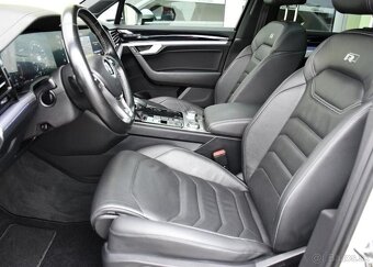 Volkswagen Touareg 3.0TDi R-LINE PANO TAŽNÉ AIR 210 kw - 12