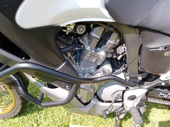 Predám Transalp 700 - 12