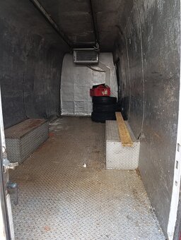 Chladiarenska dodávka Mercedes Sprinter - 12