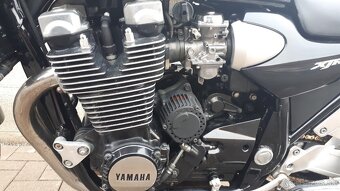 Yamaha XJR 1300 - 12