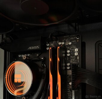 Ryzen 7 9800X3D\32GB\RX 9700XT\SSD\850W Zdroj - 12