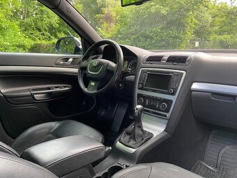 Škoda Octavia Combi RS 2.0 TFSI + GO motora - 12
