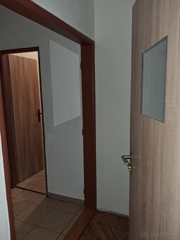 Prenajmeme izby v bytoch - 12