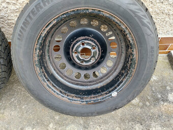 Plechové disky 6 1/2 J x 16H2 IS39 + 205/60 R16 Firestone W - 12