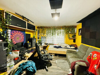 Na predaj priestranný 3-podlažný rodinný dom Myjava - 12