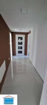 Iba u nás  Na predaj veľmi pekný, zateplený 3 izbový dom v  - 12