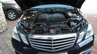 Mercedes-Benz E300 - 12