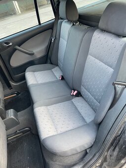 Škoda Octavia 1.9 TDI 81kw Ambiente - 12
