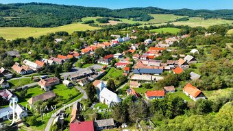 Rodinný dom so štyrmi bytovými jednotkami v obci Beluj - 12