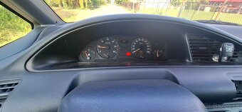 Peugeot 806  2.0 HDI - 12