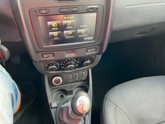 Dacia Duster 1.6 16V 4x4 LPG TZ NAVI kůže TOP STAV - 12