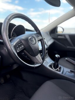 •Mazda 3 77KW 1.6 benzin - 12