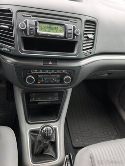 Seat Alhambra 2,0 TDi rok 2011 7miestne - 12