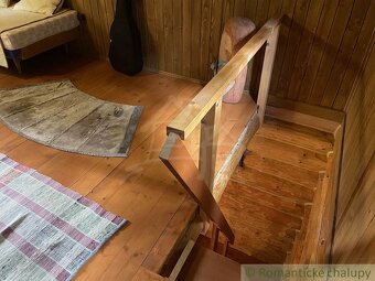 Kanadský zrub pod lesom neďaleko Košíc - 12