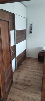 Prenajmem 4 izbový byt Humenné Sokolej - 12