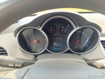 Chevrolet Cruze 2.0 VCDi 92kW LS Plus – 1. majiteľ - 12