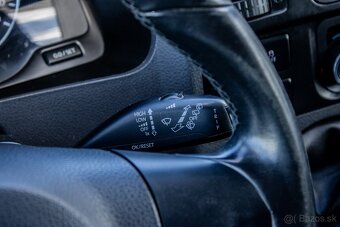 Volkswagen Caravelle 2.0 TDI LR Comfortline / 9 MIEST - 12