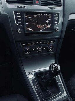Volkswagen Golf 7 2.0TDI Lounge - 12