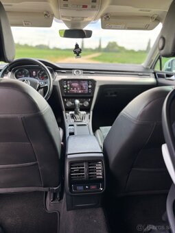 Volkswagen Passat 2.0 TDi - 12