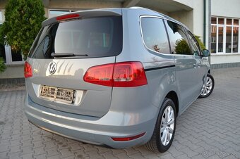 VW SHARAN 2.0 TDI, PANORÁMA, KOŽA, BIXENÓN, 7 MIESTNE, ŤAŽNÉ - 12