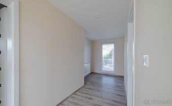 5 i nadštandardný RD s výhľadom na jazero - Trnovec n/Váhom - 12