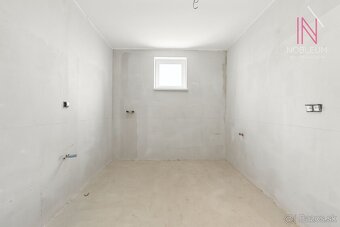 4 izbový rodinný bungalov - Čečínska Potôň, okres Dunajská S - 12