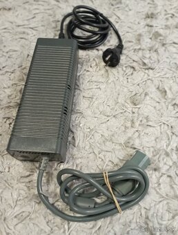 XBOX 360 FAT 60GB - vhodný skôr na opravu - 12