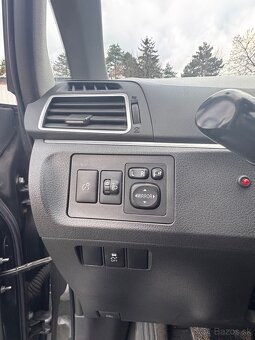 Toyota Verso 1.6 Diesel - 12