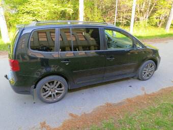 VW Touran 2.0 TDI kúpené na Slovensku - 12