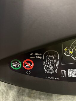 Autosedačka+základňa Cybex Cloud t i-size PLUS platinum - 12