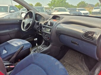 Peugeot 206 1.2i - 12