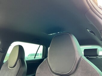 ŠKODA SUPERB COMBI SPORTLINE 2.0TSI 162KW/220PS - 12