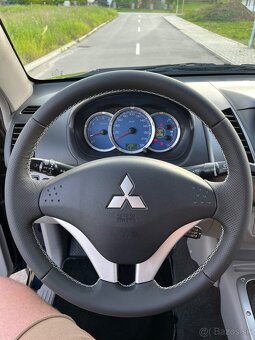 Mitsubishi L200 2,5 DID MAGNUM - 12