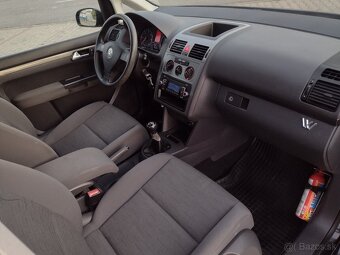 Volkswagen Touran Facelift 1.9 TDI 77kw 7.Miestné - 12