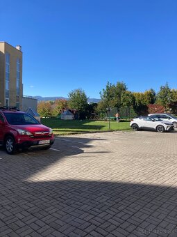 Prenájom 2 izbový byt s vlastným parkovacím miestom - 12
