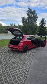 Honda Civic Type S - 12