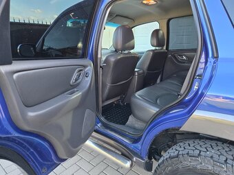 MAZDA TRIBUTE 2.3i 4x4 - 12