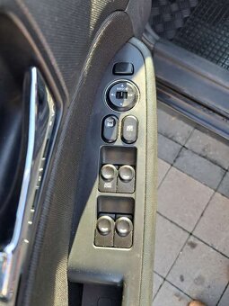 Hyundai i30 1.4i 80kW benzín - 12