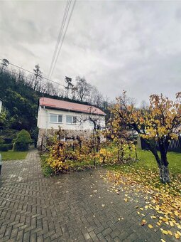 Na predaj rodinný dom s pivnicou, altánkom a garážou, v... - 12