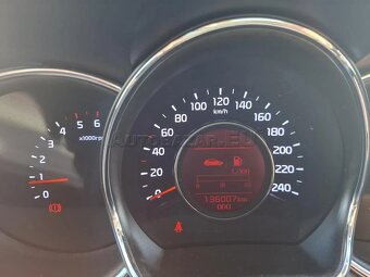 Cee'd 1.4 CRDi 66kW - 12