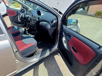 Toyota Yaris 1.0 VVT-i Terra - 12