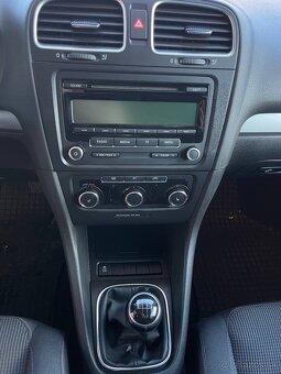 Predám Volkswagen Golf 6 1.2 TSI 77 KW (105 PS) - 12