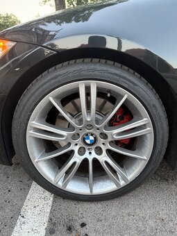 BMW E90 330i LCI M PAKET - 12