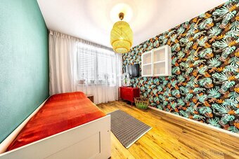 PRÍJEMNÝ 4 IZBOVÝ BYT V BUNGALOVE V MALOM RAJI PRIPRAVENÝ NA - 12