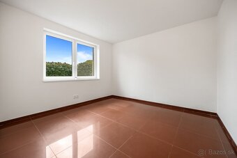 Na predaj 5 izbový rodinný dom Hrubý Šúr okres Senec - 12