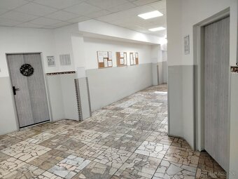 Predám 1-izbový veľkometrážny byt v Bánovciach - 12